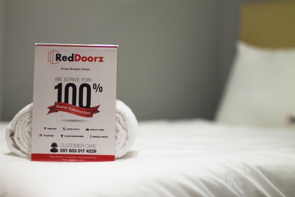 Reddoorz @ Padma Utara Hotel เลอกีอัน ภายนอก รูปภาพ