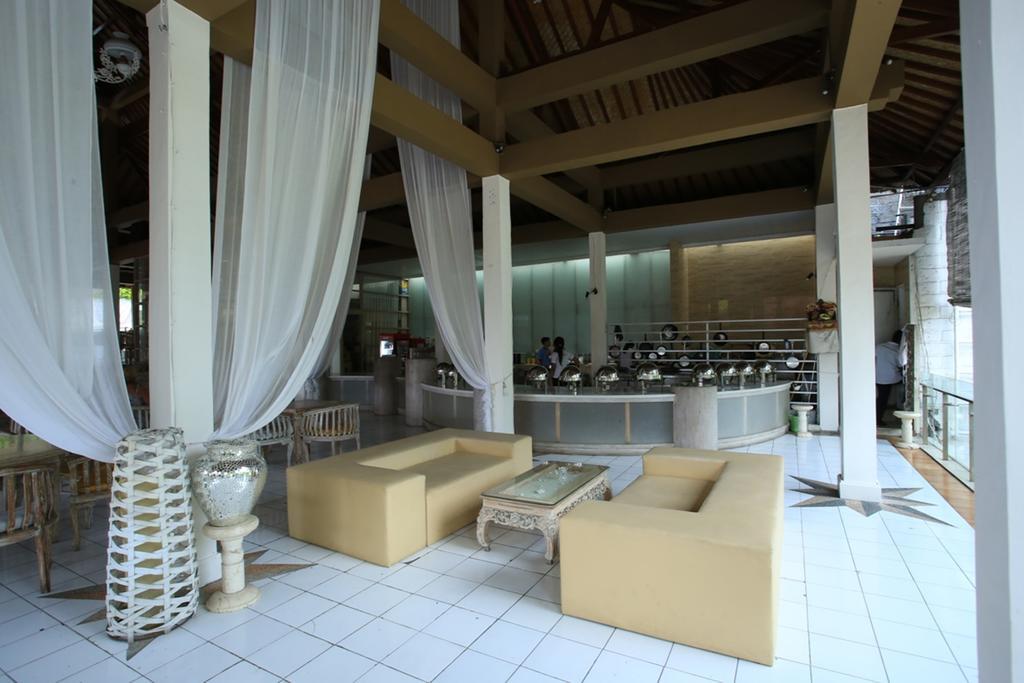 Reddoorz @ Padma Utara Hotel เลอกีอัน ภายนอก รูปภาพ