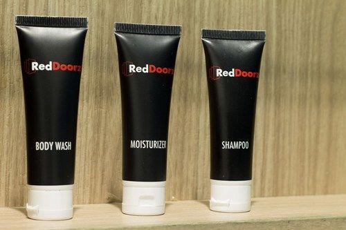 Reddoorz @ Padma Utara Hotel เลอกีอัน ภายนอก รูปภาพ
